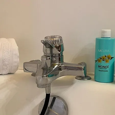 Hotel La Chaumiere De L'eau Sauvage